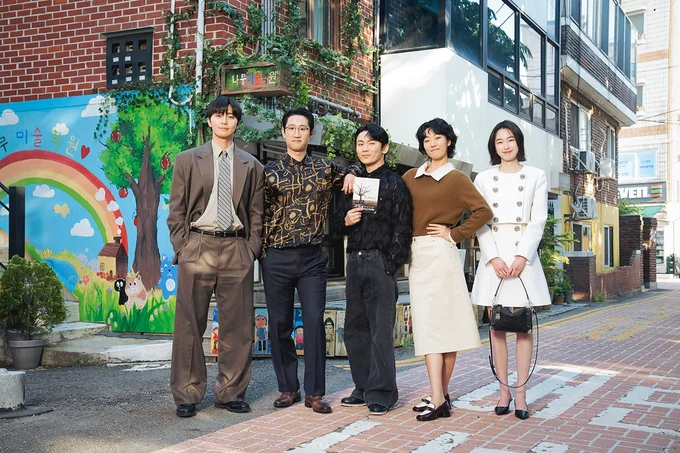 大学時代のサークル「支離滅裂」の先輩たちとのシーンは楽しかった、と来日で主演ふたりが語っていました