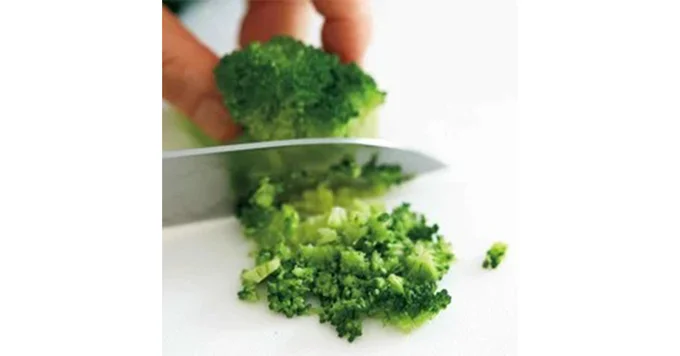 ブロッコリーのクスクス風サラダ工程