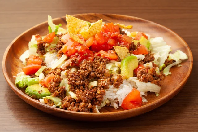 タコライスは外国生まれの料理？