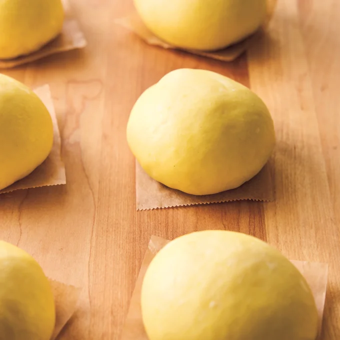 二次発酵(後)▶︎生地にクリームを入れる時のコツは?(⇒次へ)