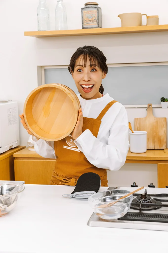 今回はすし桶で酢飯を作ります