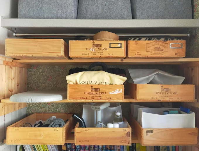 ワイン木箱を収納ボックスに ▶こんな風に使ってます