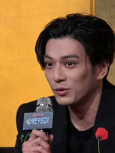 真剣佑さん演じるロロノア・ゾロは世界中で爆発的な人気となりました