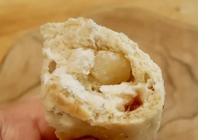 大きなマカダミアナッツが入ってます！