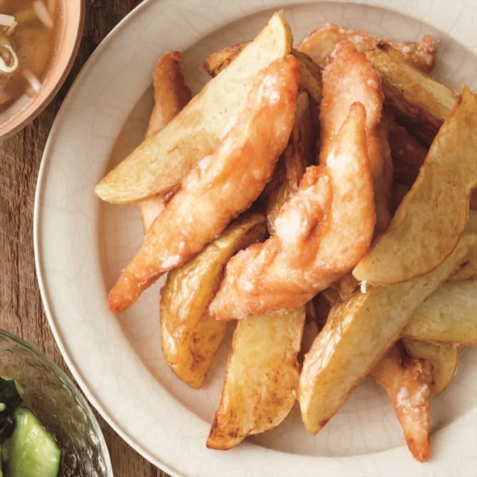 おつまみにもなる、お箸が止まらないじゃがいも×とり肉レシピ