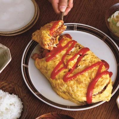 具材を和風味にするから、ご飯によく合う「具だくさんオムレツ」