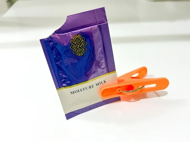 あっという間に試供品が自立します（▶次の裏技を見る）