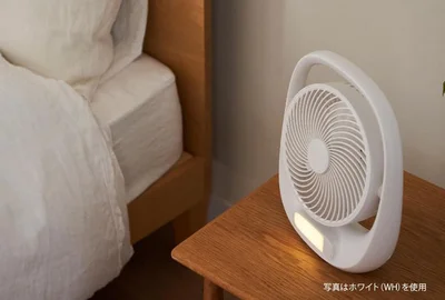 軽量・大型ハンドルで持ち運びラクラク