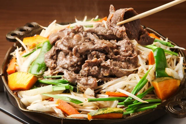 ジンギスカンってどんな食べ物?