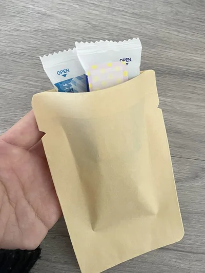 ギフトを封筒の中に入れる（▶次へ）