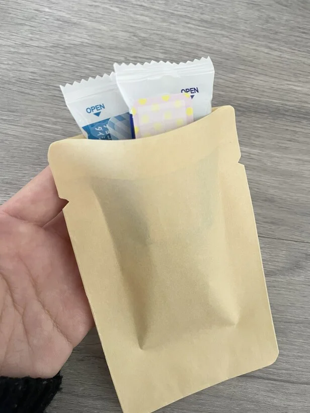 ギフトを封筒の中に入れる（▶次へ）