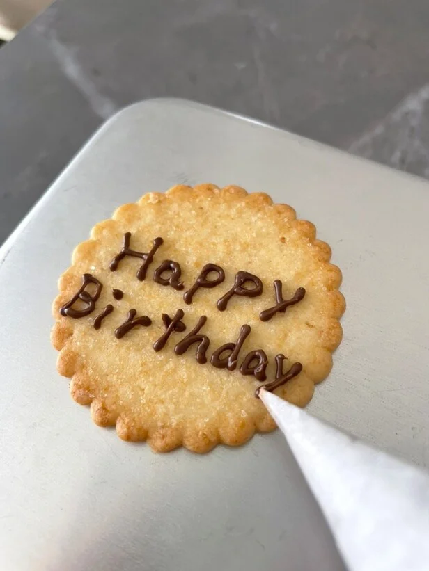 メッセージプレートで特別感をアップ！（▶次へ）