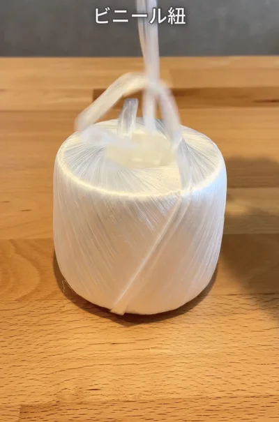 身近なものでできる！▶蛇口・床の溝の汚れを取る方法（⇒次へ）