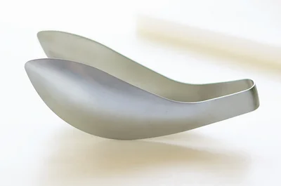 裏返して置けばテーブルを汚さない！