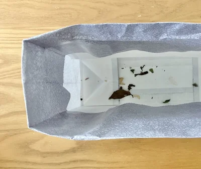 汚れても捨てるだけで手間いらず！（▶鮮度を保つ秘訣は？）