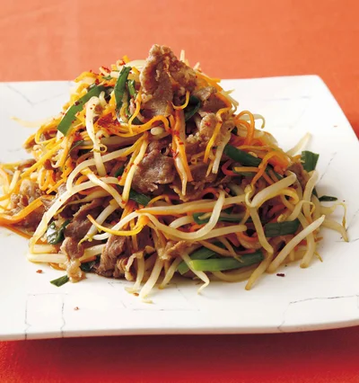 もやしのプルコギ風（料理・藤井 恵、撮影・澤木央子）