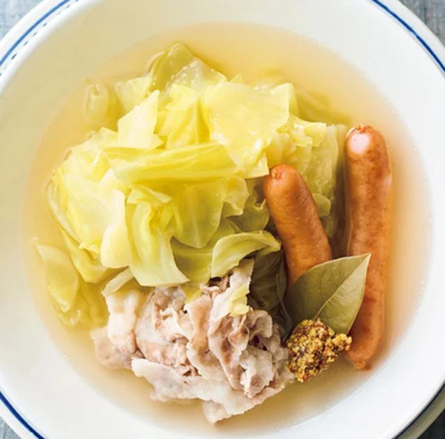 キャベツを使って作る本格派の味「お手軽シュークルート」