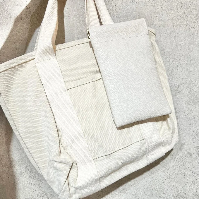 バッグに取り付けもできます