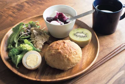 【写真を見る】カフェ風でおしゃれ！　しかも片づけが超ラクに