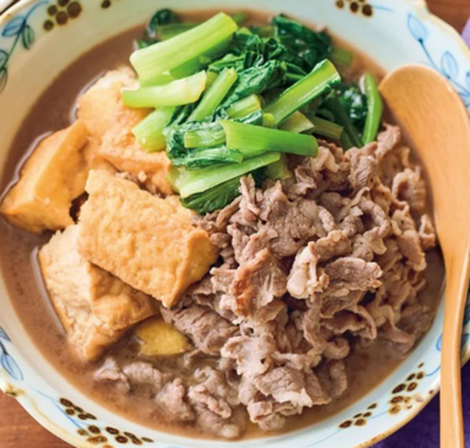 「小松菜と厚揚げの牛すき煮」