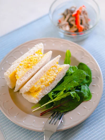 朝ごはんやお弁当にもぴったりのリッチなたまごサンドが爆誕です！