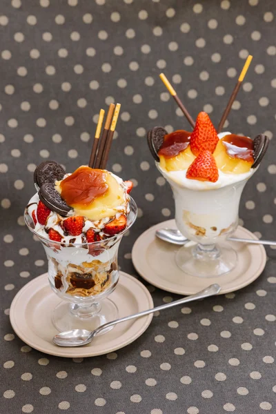 同じ材料でも使い方や量の違いで個性的なパフェに♪