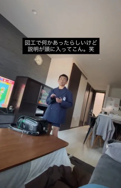 「か、顔が真っ黒！？」小学生男子の想定外すぎる図工のハプニングに42.1万いいね