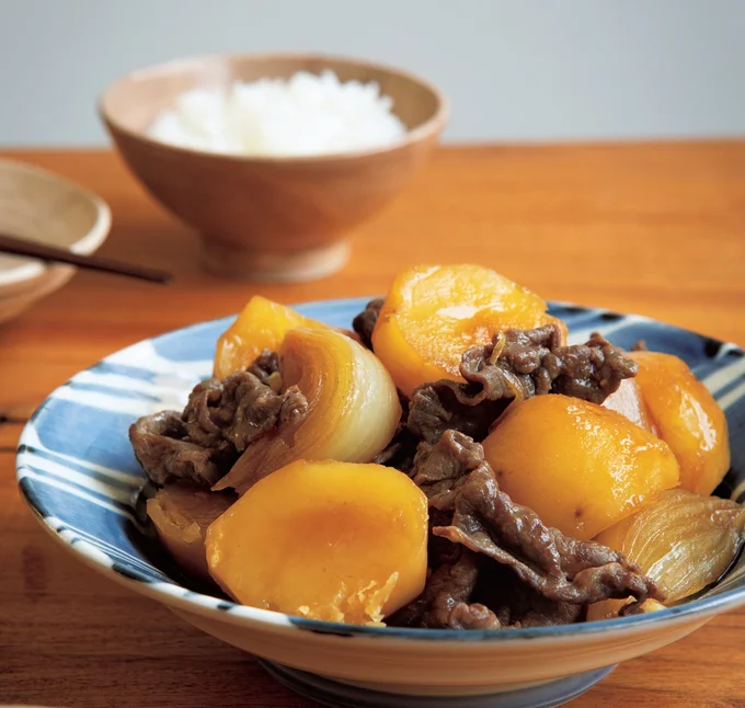 煮汁と牛肉のうまみをまとってますますおいしく！「肉じゃが」【定番おかずの新しい作り方】