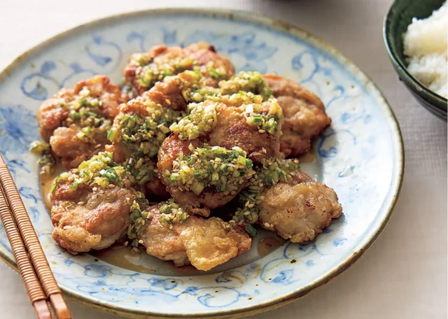 【物価高に負けないレシピ】甘酸っぱいねぎのソースがやみつきに。豚こまで作る「油淋豚」