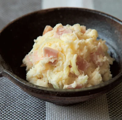 「ポテトサラダ」をおいしく作るコツは下味をしっかりつけること！【定番おかずの新しい作り方】