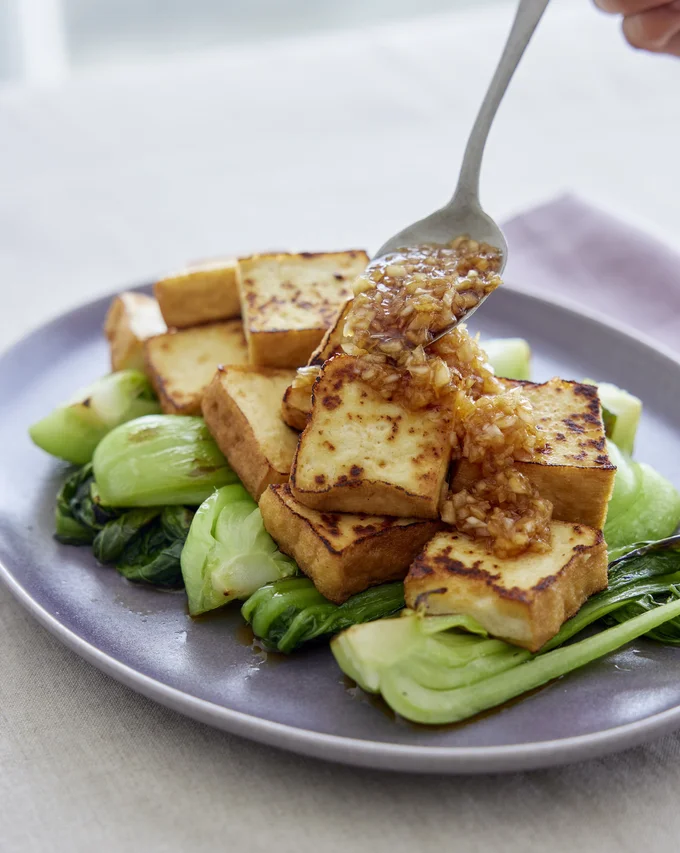 厚揚げをカリッと焼いて味を格上げ！