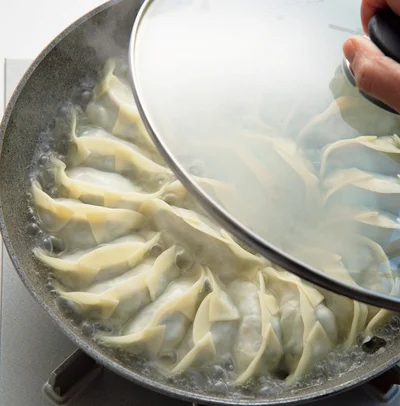 手順3　蒸し焼きにする