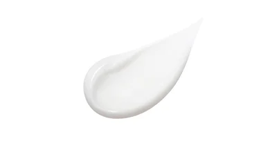 実際に肌にのせてみると、まるでスキンケアクリームのようななめらかで軽やかな塗り心地に驚かされます