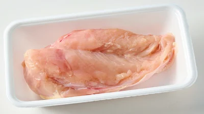 生肉の調理は食中毒など衛生面が気になる