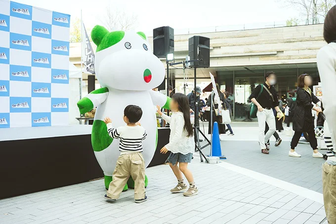 子どもたちに人気のこんせんくん