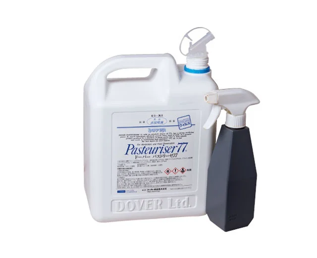 パストリーゼ 5L除菌効果のあるアルコールスプレー。小分けにし、調理道具類を清潔に保つために使用しています