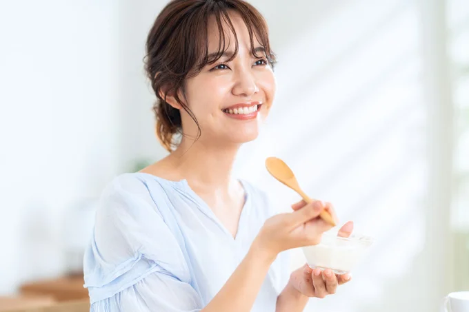 いつものヨーグルトを変えるだけ！脂肪と腸をWケアできる新習慣