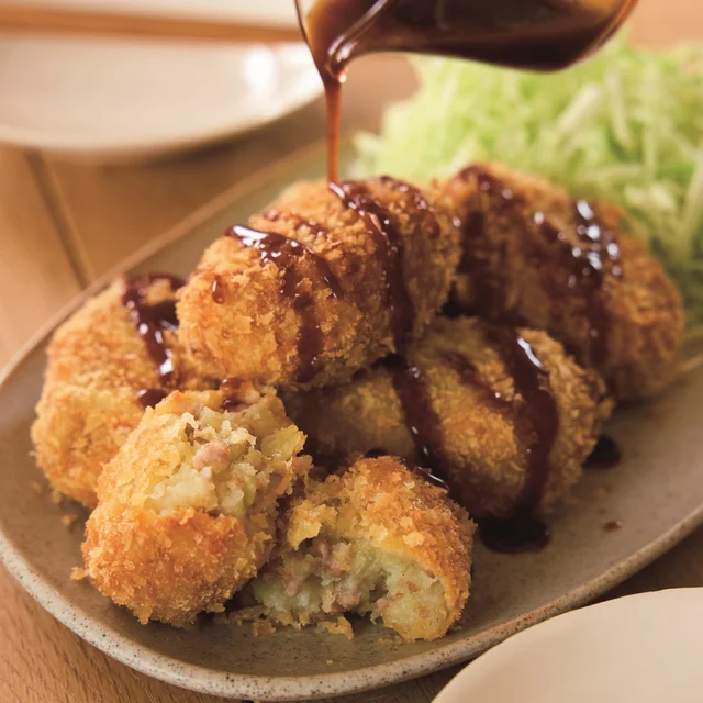 春に食べたい満足おかず！旬のおいしさがぎゅっとつまった「新じゃが新玉コロッケ」