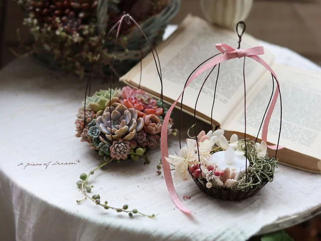 ほんとに100均で作ったの？母の日のプレゼントに、マドレーヌ型で作る簡単とりかごDIY 