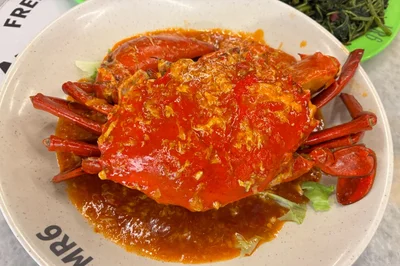 カニをまるごと味わう豪華な「チリ・クラブ」