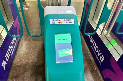 改札では、普段使っているクレジットカードのタッチ決済がそのまま使える