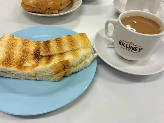 カヤトーストとコピ