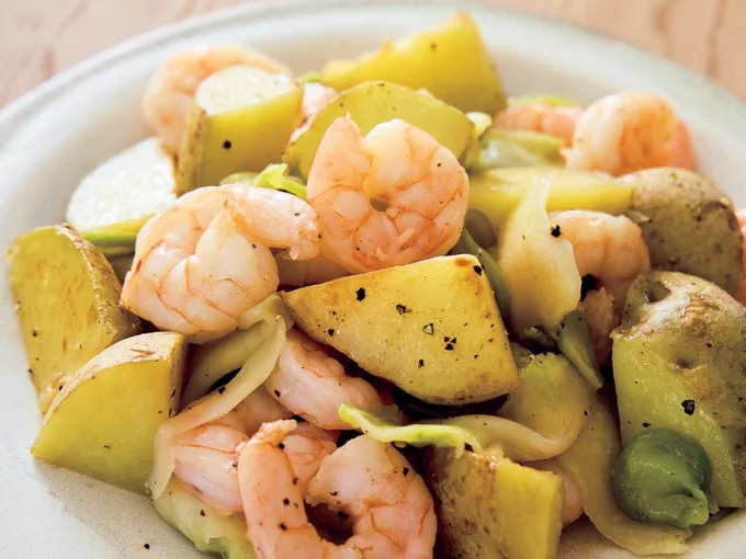 新じゃがとえびとザーサイの炒め