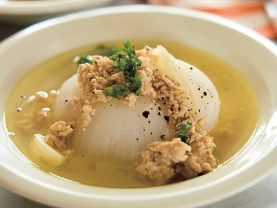 新玉ねぎのそぼろスープ