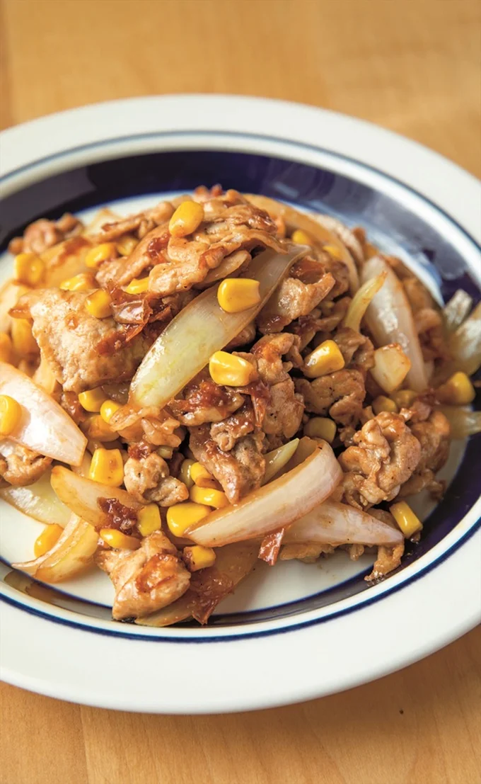 「豚こまとコーンのお好み焼き風炒め」