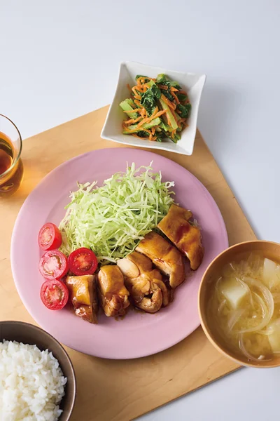 みんな大好きな照り焼きチキン。調味料3つで作れて簡単！