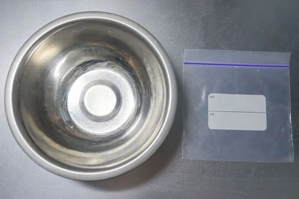 【真空パック】用意するのはジッパー付き保存袋とボウルだけ（▶手順をチェック）