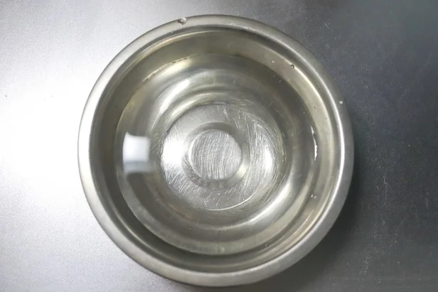 ボウルに水をためる（▶次へ）