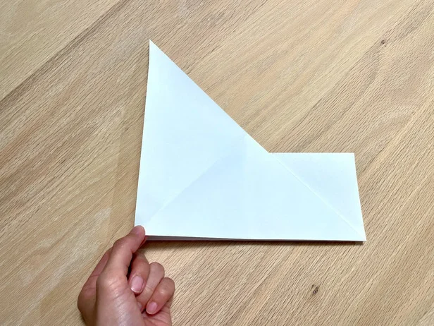 三角部分を開いていく(▶次へ)