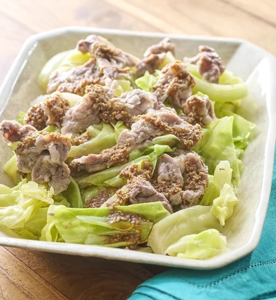 豚キャベのレンジ蒸しごまだれがけ